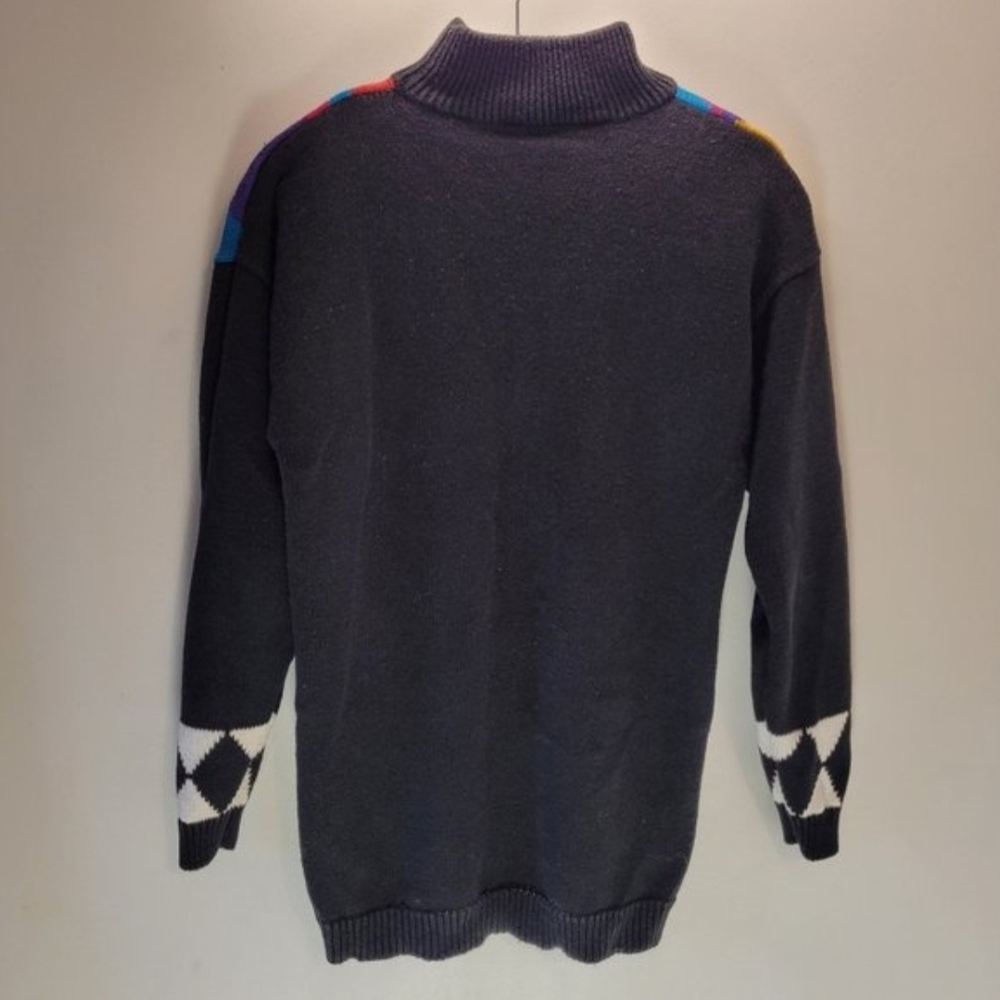 Colorful Geometric Sweater - Picture 4 of 5